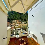 Carmelina Center Апартаменти *